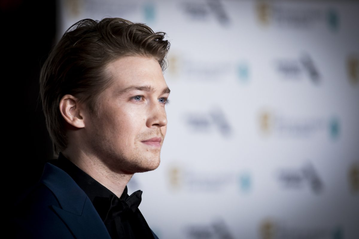 Joe Alwyn äußert sich erstmals zu den Verlobungsgerüchten mit Taylor Swift