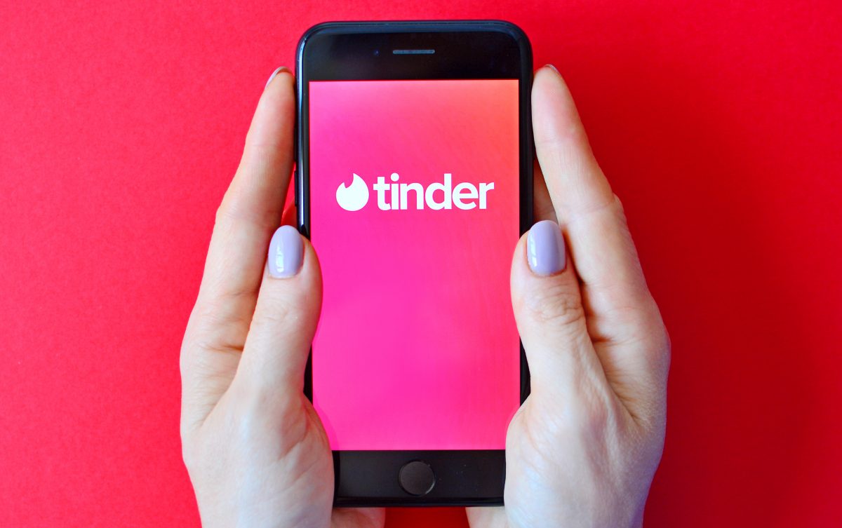 So kannst du deinen Namen und dein Alter auf Tinder ändern