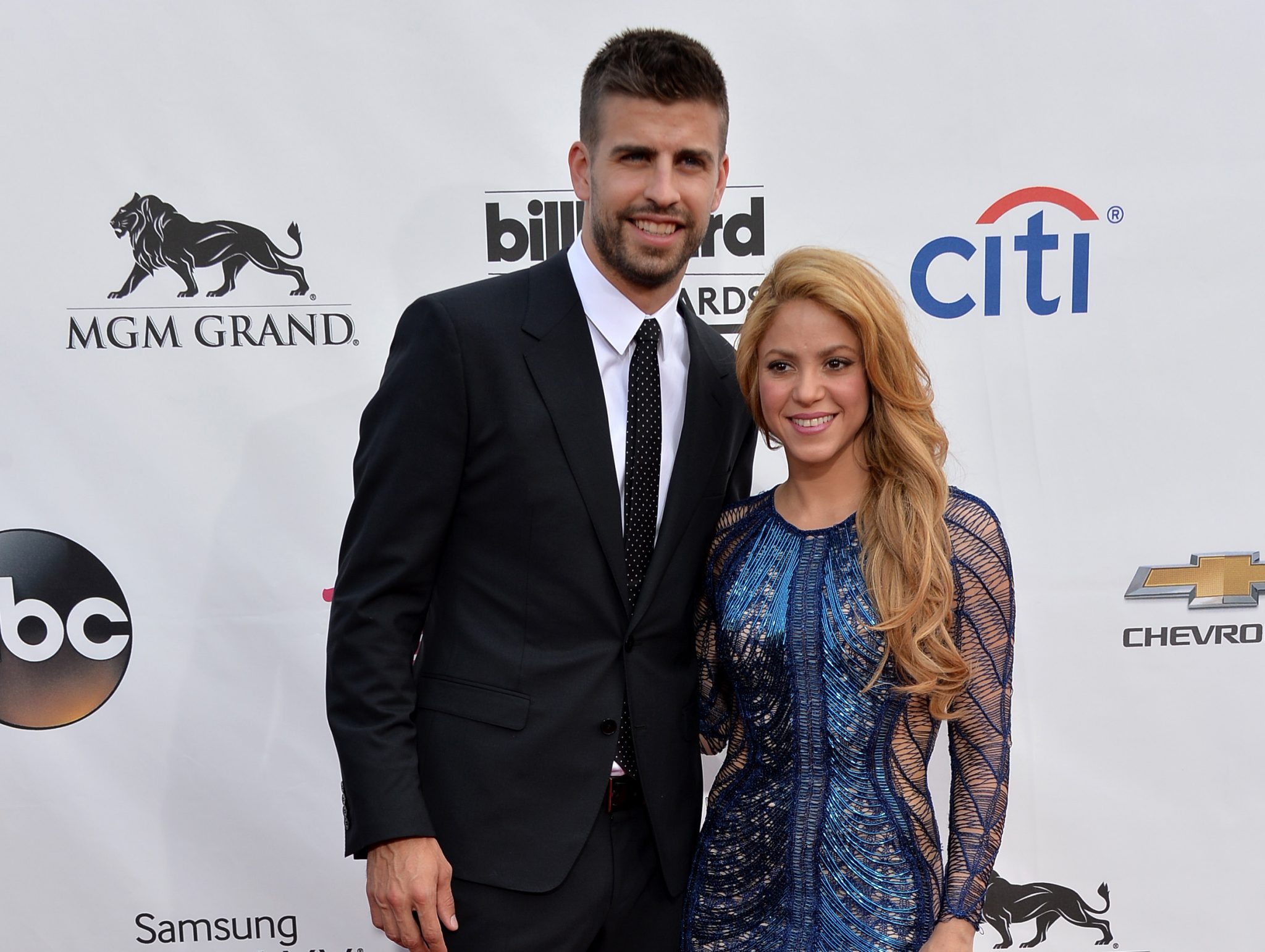 Nach Elf Jahren Beziehung Shakira Und Gerard Piqu Geben Trennung Bekannt nach-elf-jahren-beziehung-shakira-und-gerard-piqu-geben-trennung-bekannt