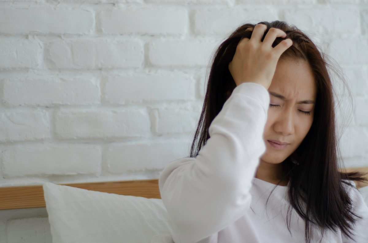 Migräne während der Periode? Was ihr dagegen tun könnt