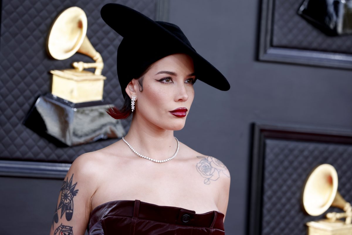 Halsey: „Meine Abtreibung hat mir das Leben gerettet“