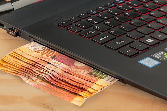 Bares Geld sparen mit einem Online-Kredit – Was ist zu beachten?