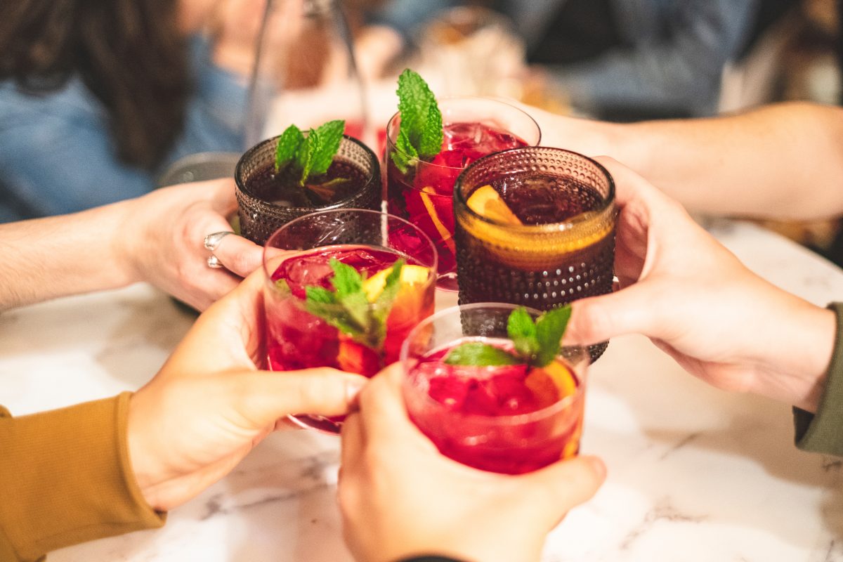 Eiswürfelmangel: Kann man in Spanien bald keinen Sangria mehr trinken?