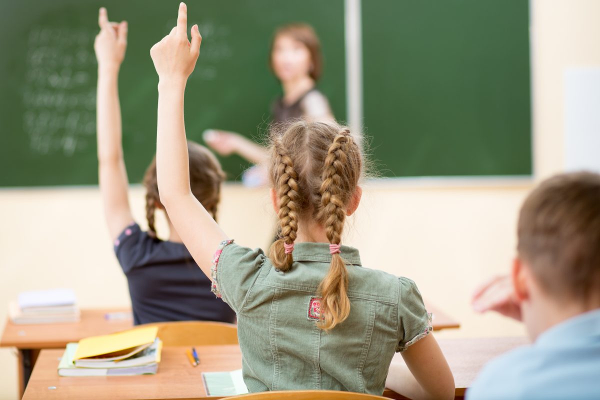 Mutter vergiftet Mitschüler ihrer Tochter, weil er bessere Noten hatte