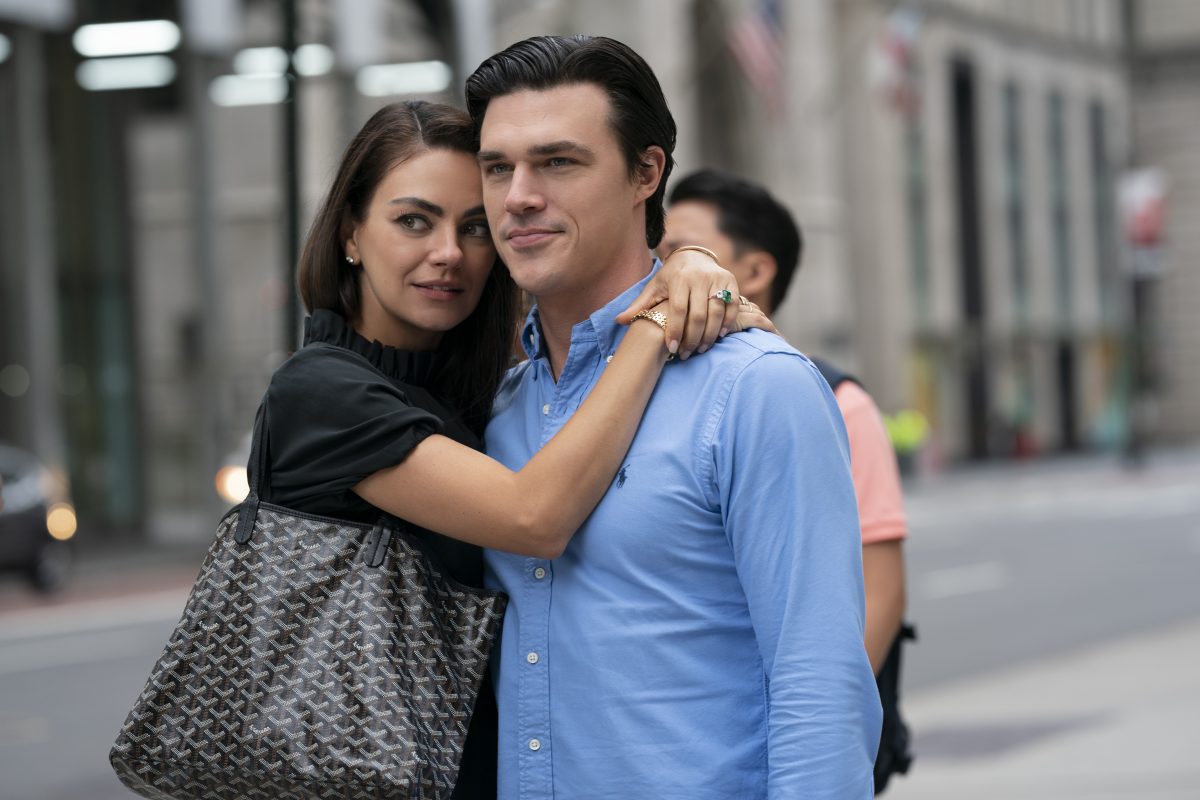 Deshalb sorgt der Netflix-Hit „Ich. Bin. So. Glücklich.” mit Mila Kunis für Kritik Deshalb sorgt der Netflix-Hit „Ich. Bin. So. Glücklich.” mit Mila Kunis für Kritik