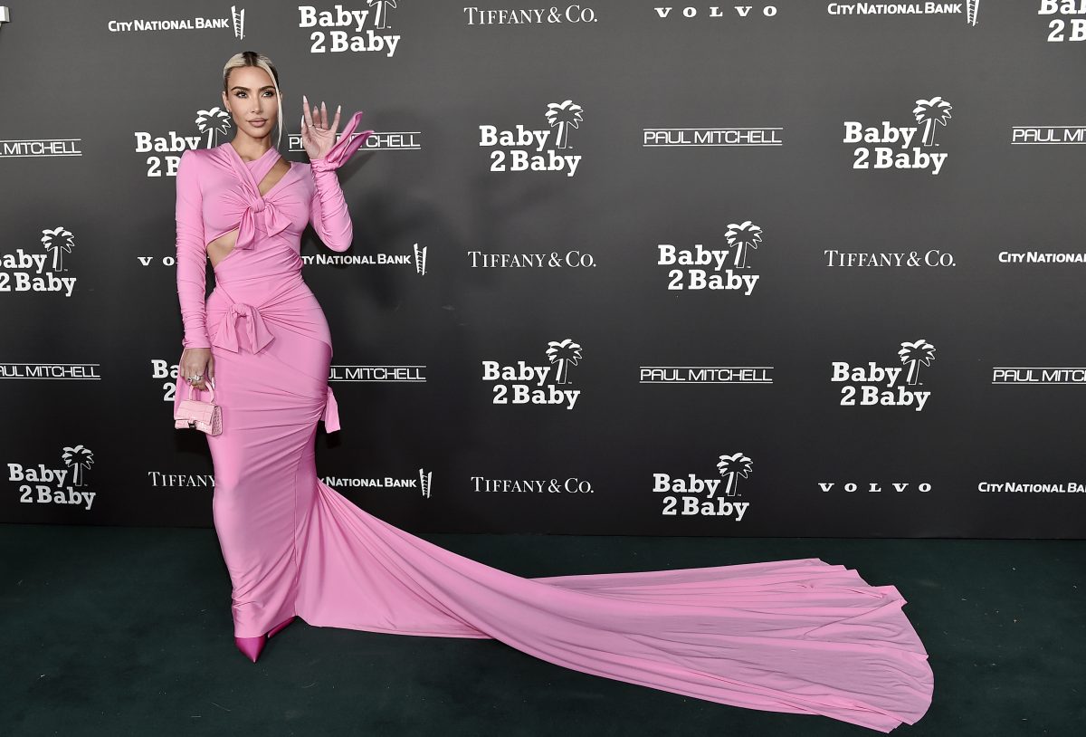 Balenciaga-Skandal: Jetzt äußert sich Kim Kardashian und überdenkt Zusammenarbeit