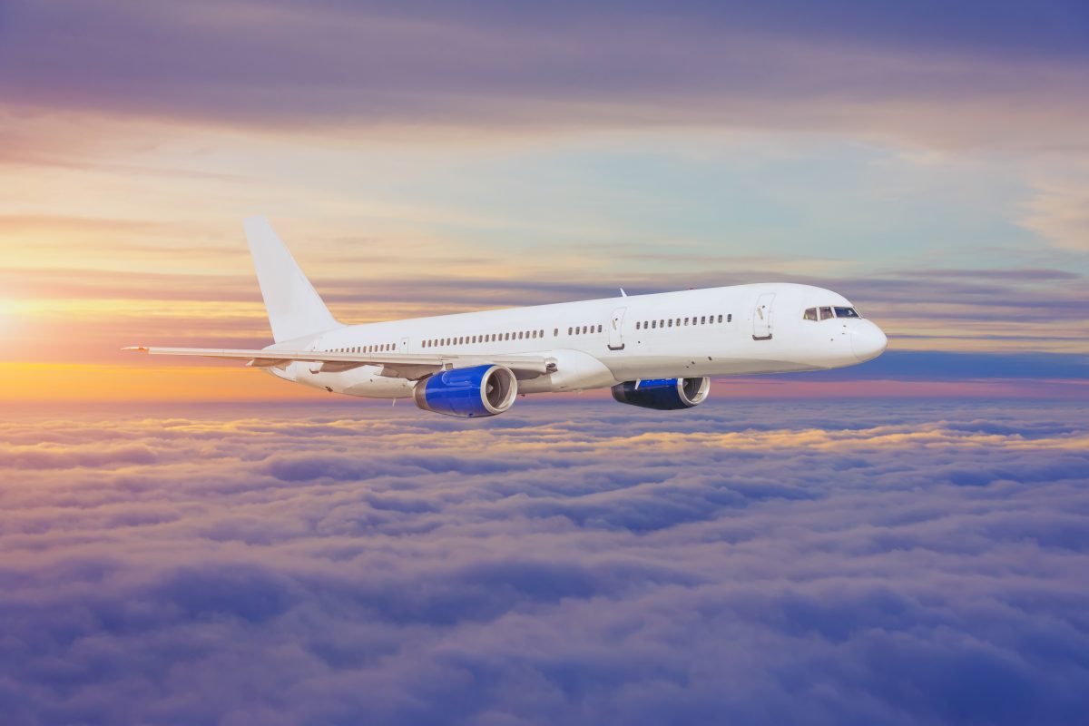 Notlandung: Flugbegleiter stirbt während Flug nach Paris