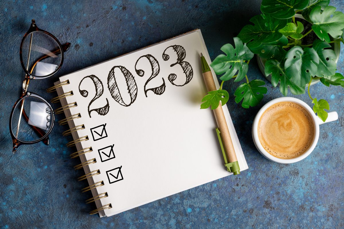 Neujahrsvorsätze: Setzt euch einen Vorsatz pro Monat statt mehreren Jahresvorsätzen!