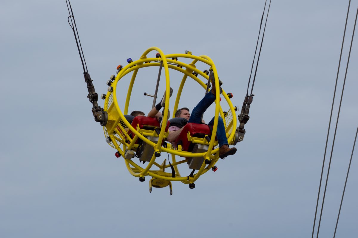 Seil von Slingshot-Achterbahn reißt während der Fahrt – mit zwei Passagieren an Board