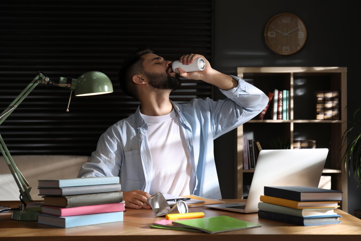 Studie: Energydrinks können bei Männern zu Haarausfall führen