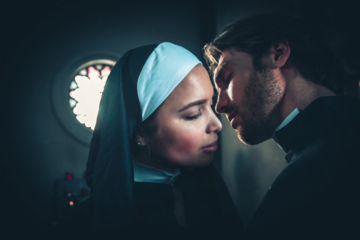 Mönch und Nonne treten aus Orden aus – um zu heiraten