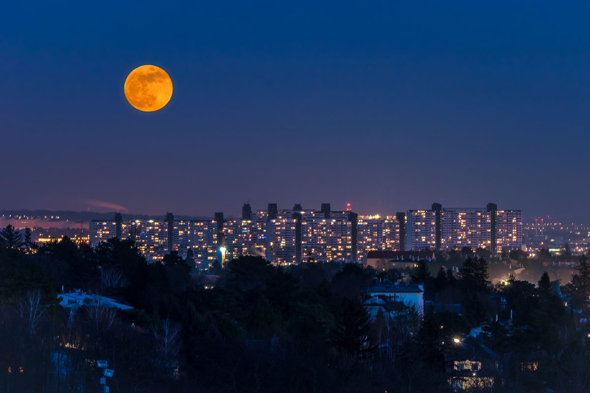 Hat der Mond tatsächlich Einfluss auf unseren Schlaf? Das sagt die Wissenschaft