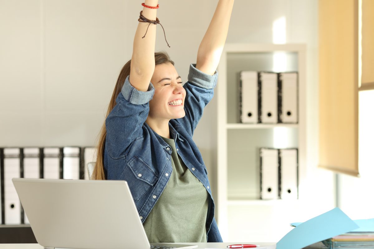 Happy at work: So gelingt der Jobeinstieg  