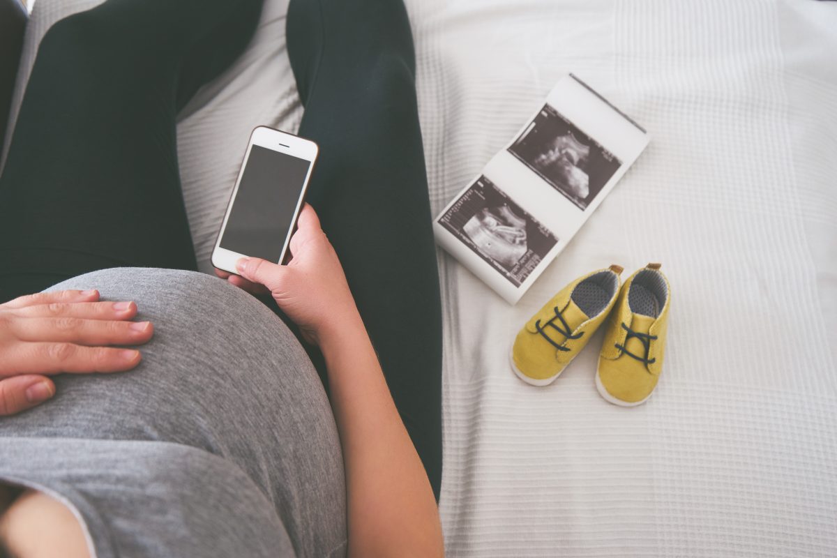 Schwangere Frau sucht nach One-Night-Stand den Vater ihres Kindes, auf TikTok