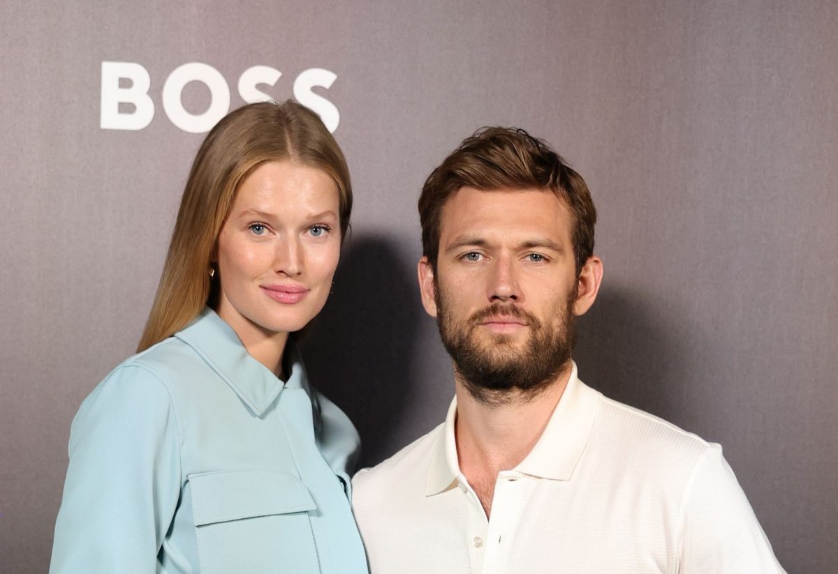 Toni Garrn gibt Trennung von Alex Pettyfer bekannt