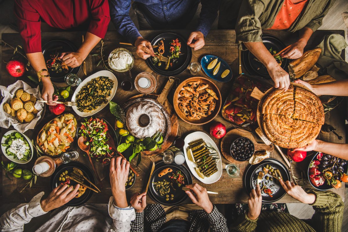 Darum erobert der neue Foodtrend „Chaos Cooking“ gerade ganz Tiktok