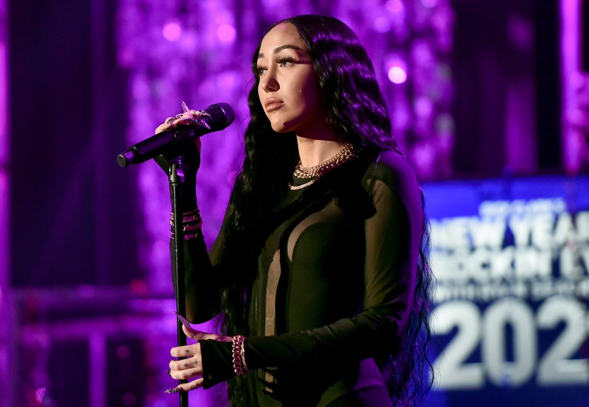 Sängerin Noah Cyrus ist verlobt