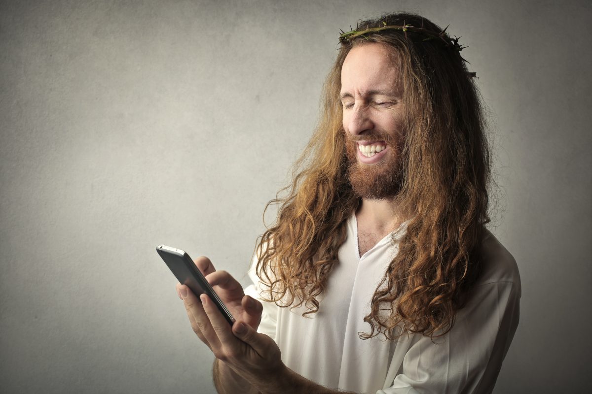 Chatten mit Jesus? KI-Chatbot ermöglicht Gespräche mit Jesus, Maria und Satan