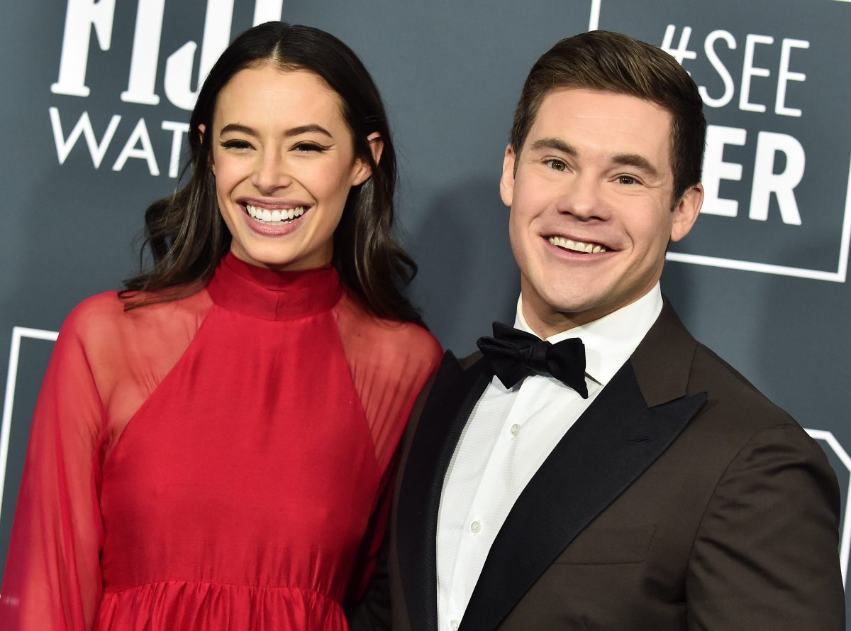 Adam Devine und Chloe Bridges erwarten erstes gemeinsames Baby