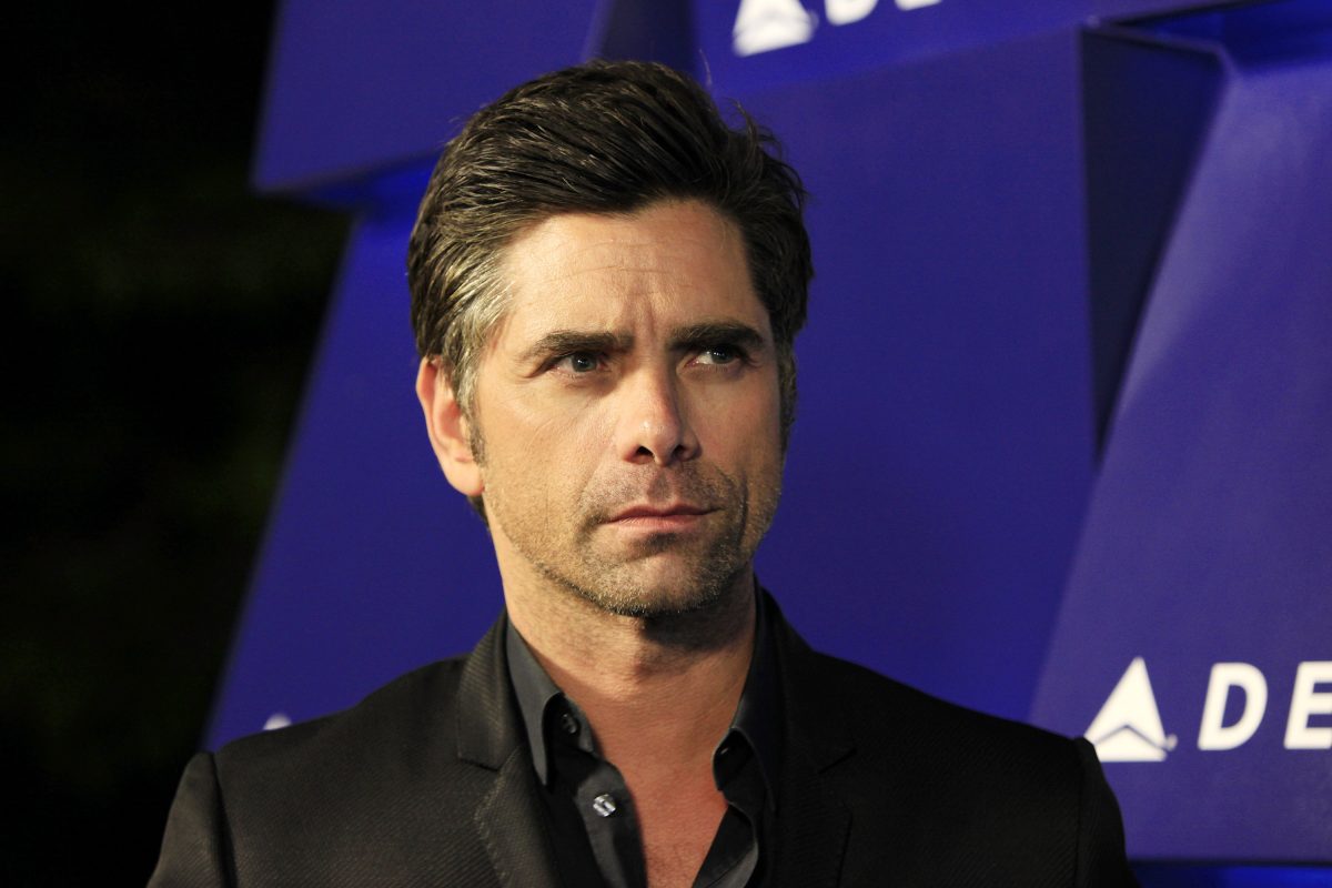 „Full House“-Star John Stamos spricht über sexuellen Missbrauch durch seine Babysitterin