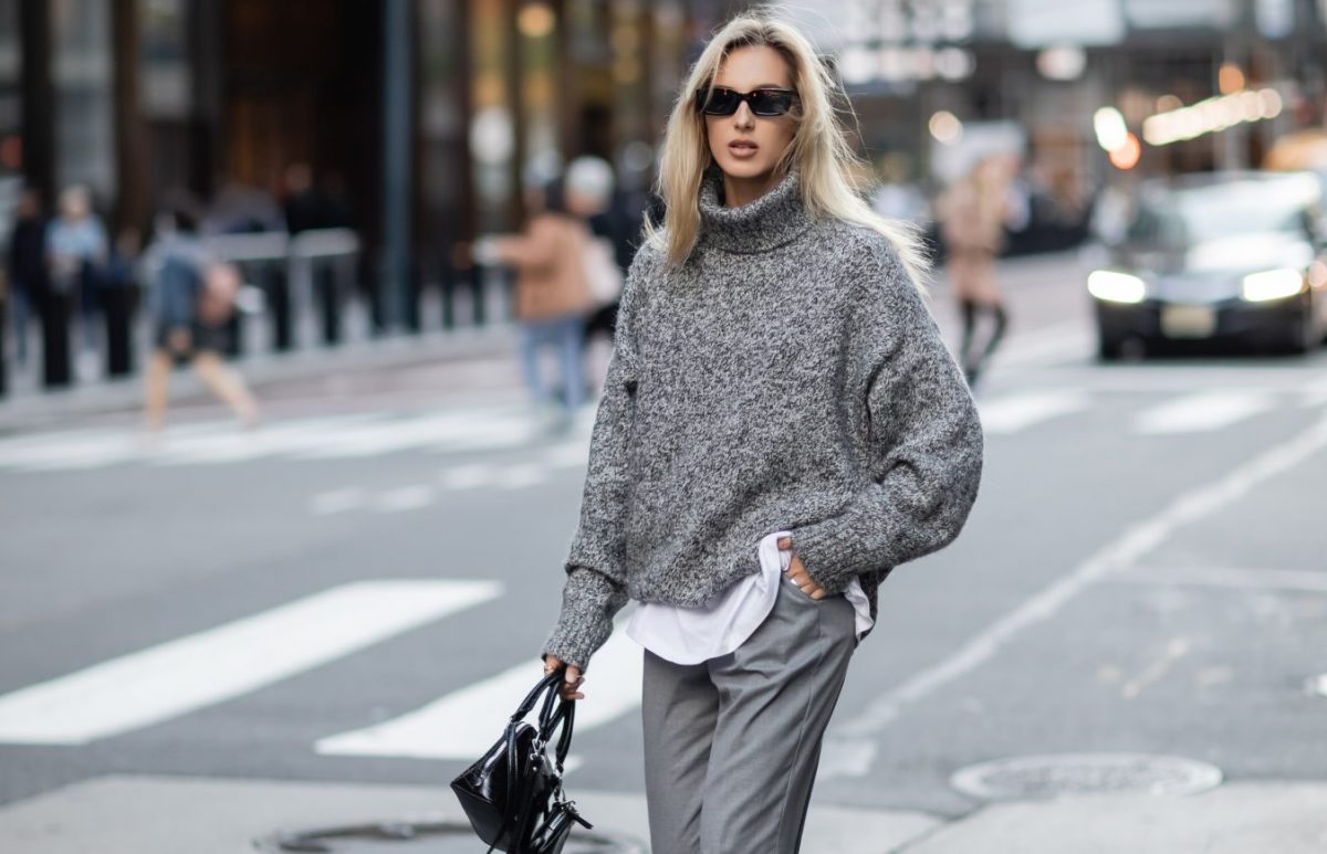 1 Pullover – 3 Looks: So vielseitig stylt ihr dieses Basic-Teil