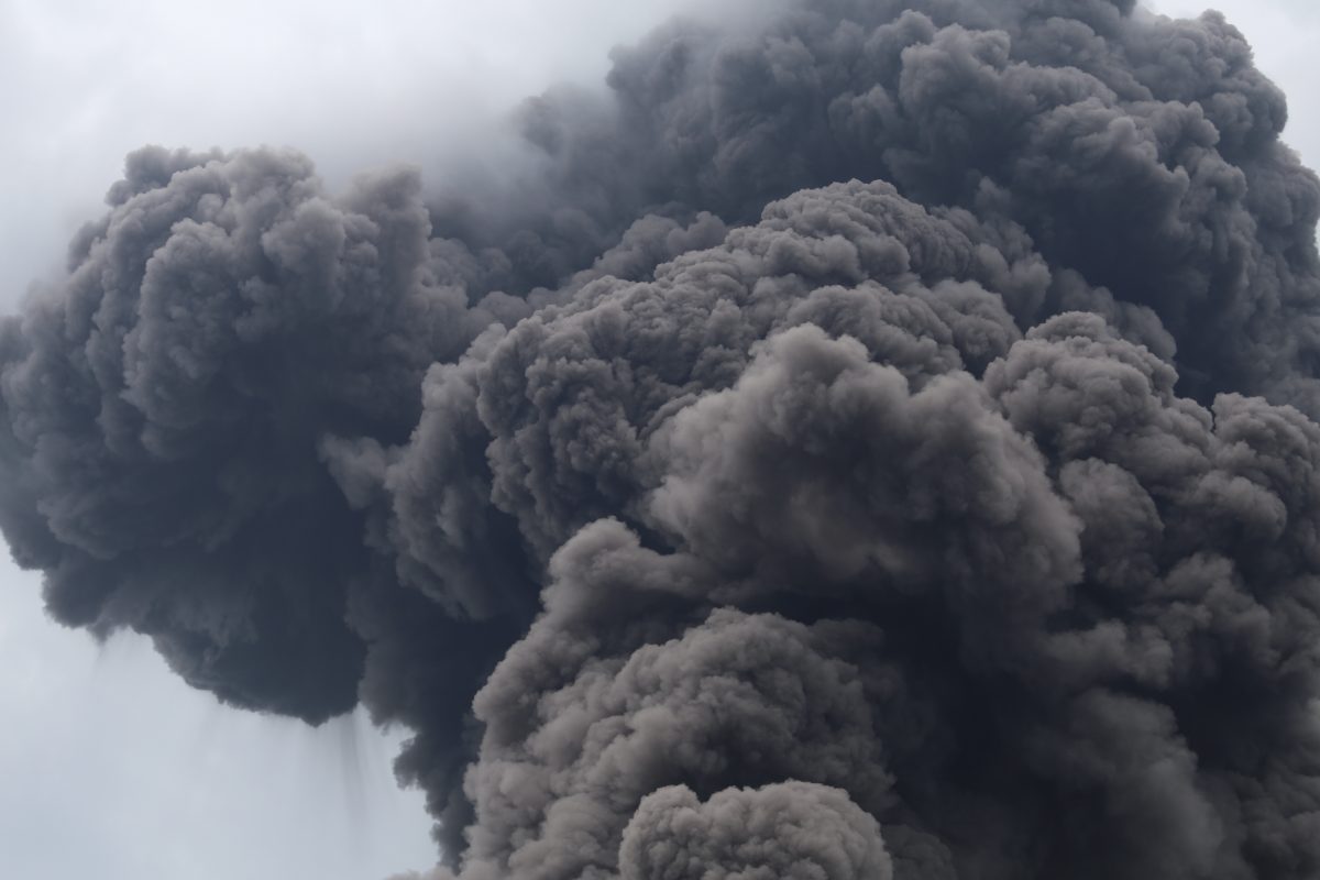 Elf Tote nach Vulkanausbruch in Indonesien