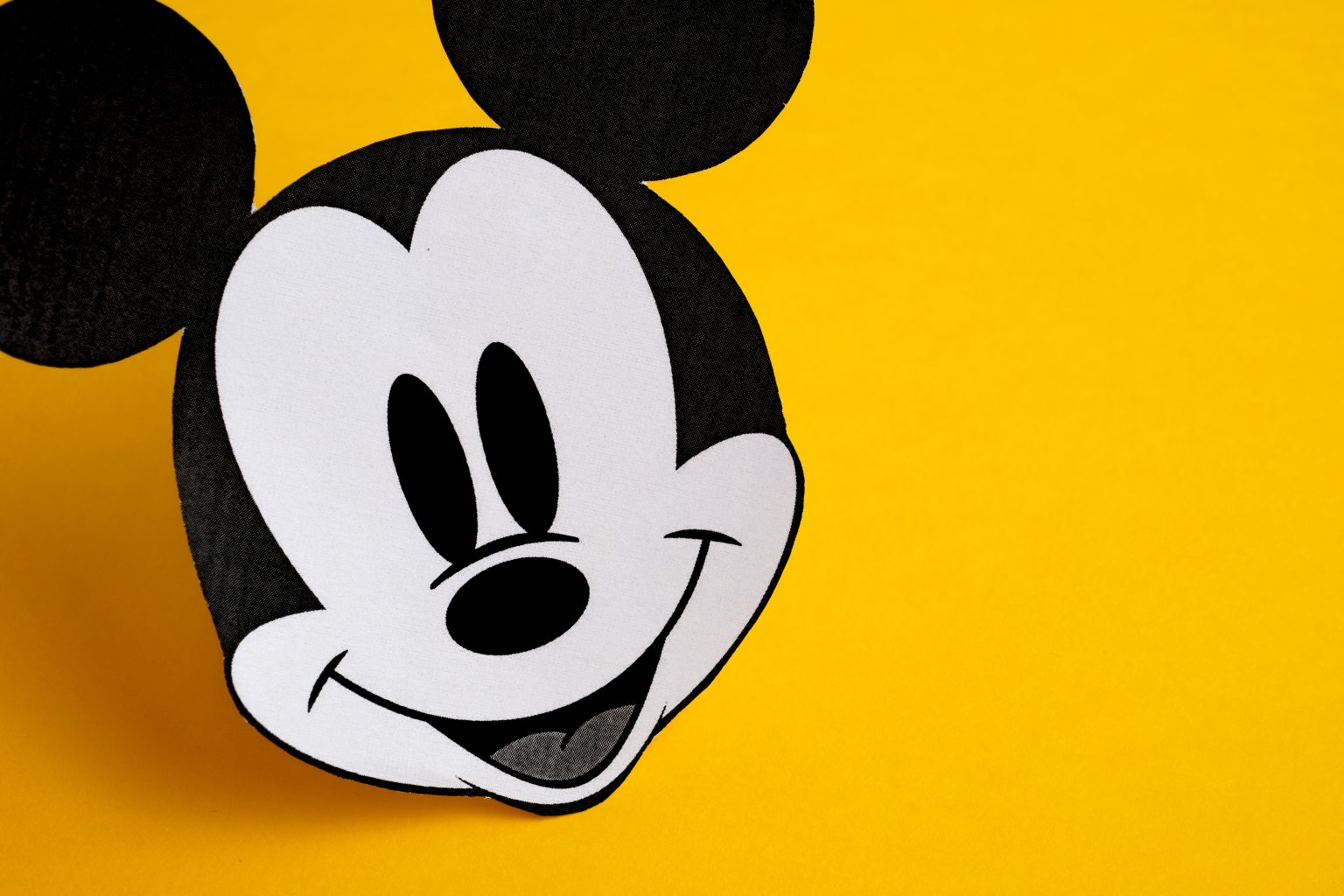 Micky Maus wird zum Horrorfilm: Warum darf jetzt jede:r die Disney ...