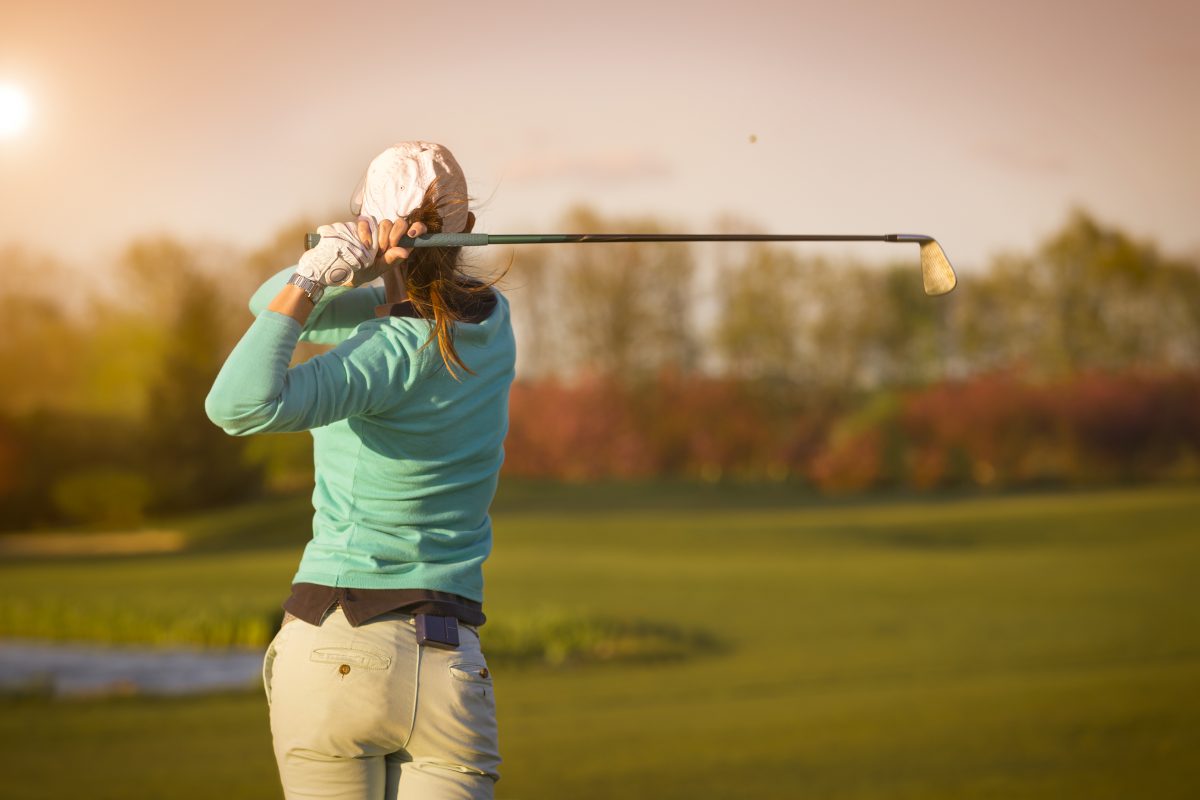 Mansplaining geht viral: Profi-Golferin wird von fremdem Mann beim Üben belehrt