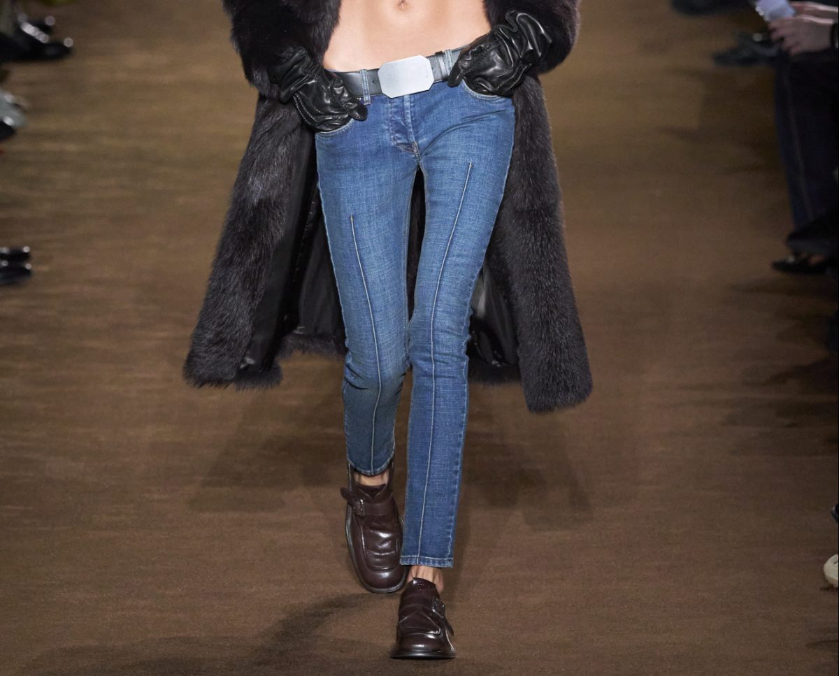 Feiern Skinny Jeans ihr großes Comeback? Laut Pariser Fashion Week, ja!